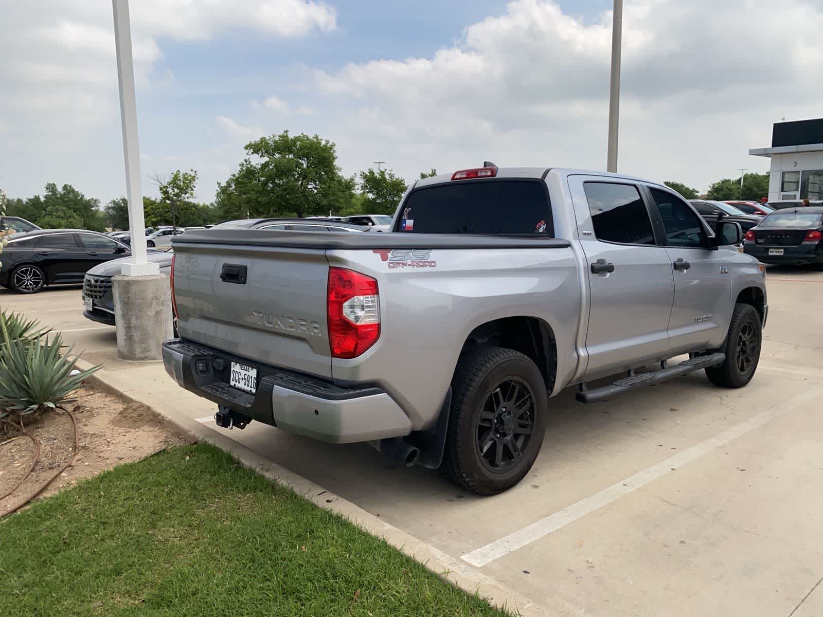 Thumbnail: 2021 Toyota Tundra - 6
