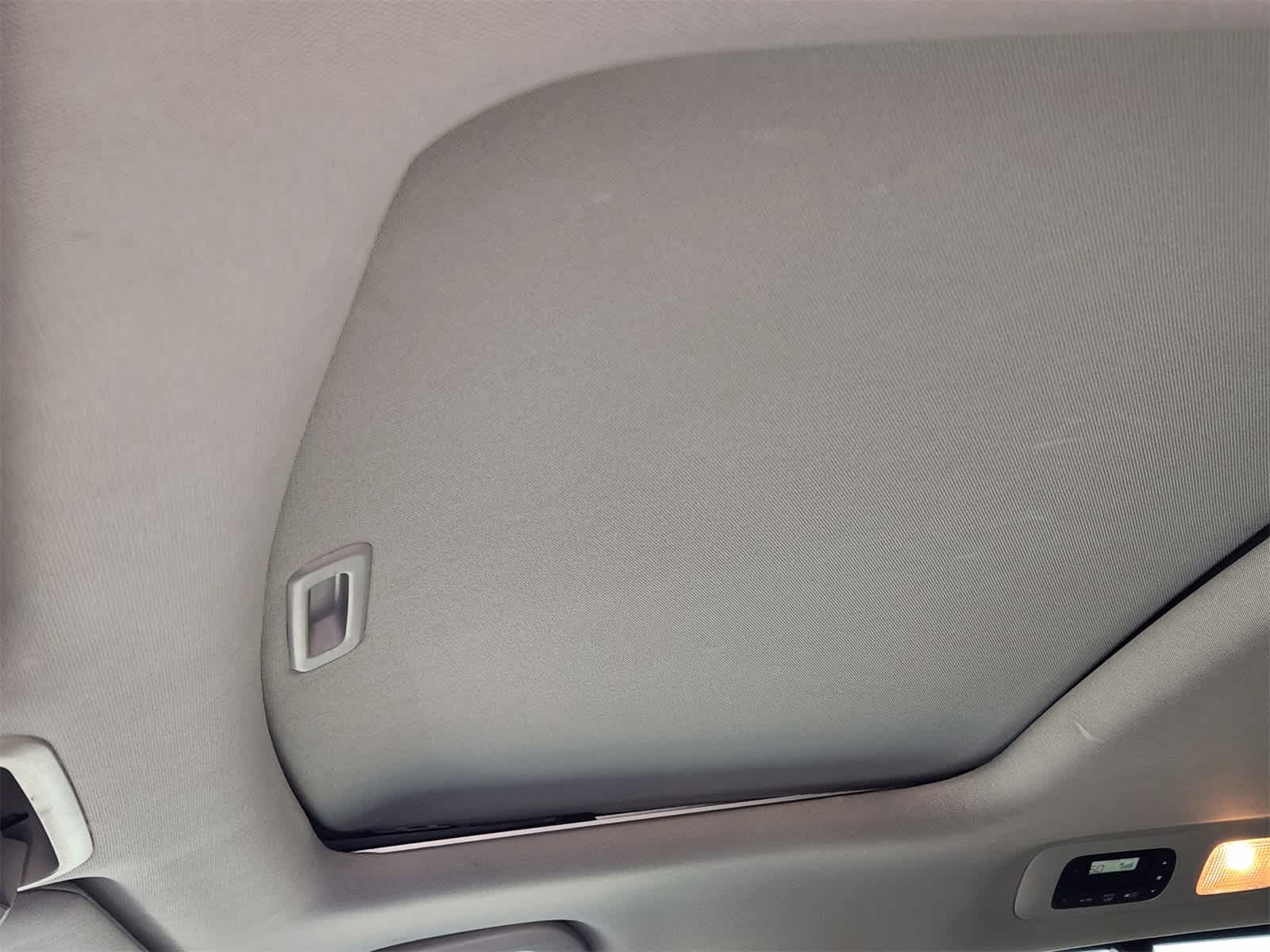 Thumbnail: 2016 Honda Odyssey - 23