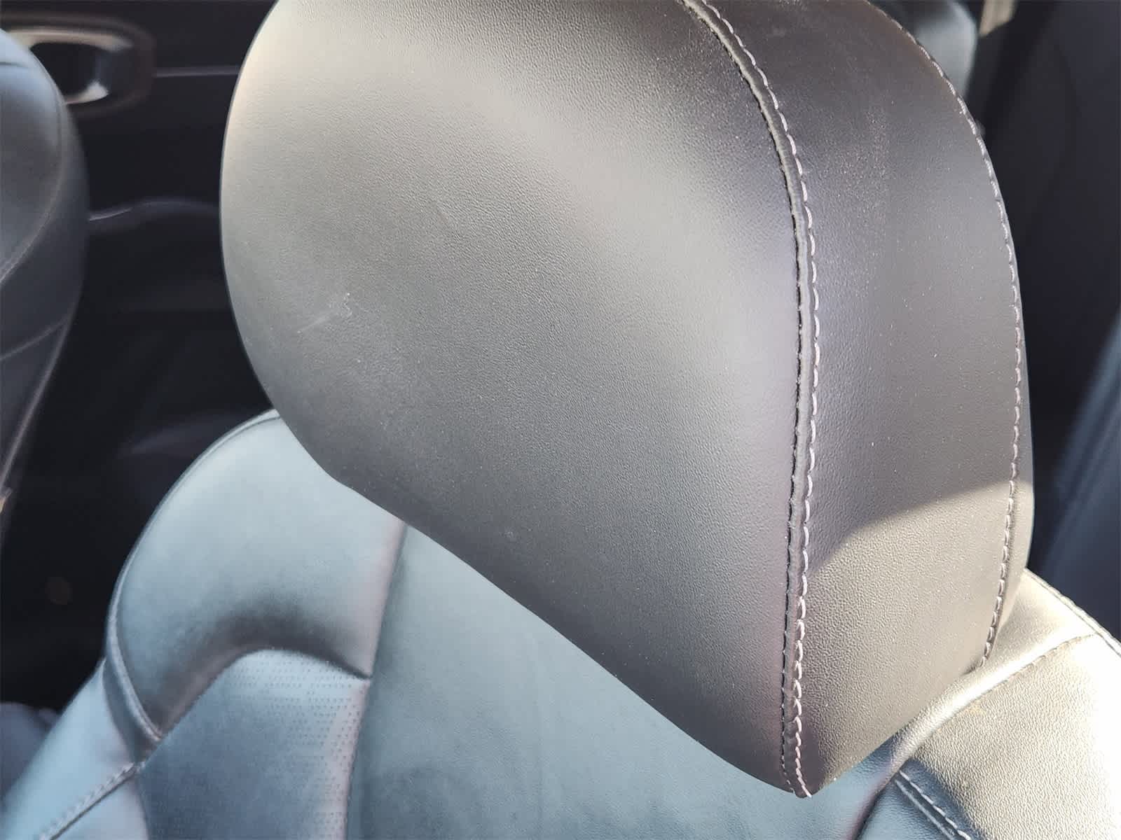 Thumbnail: 2022 Kia Sorento - 14