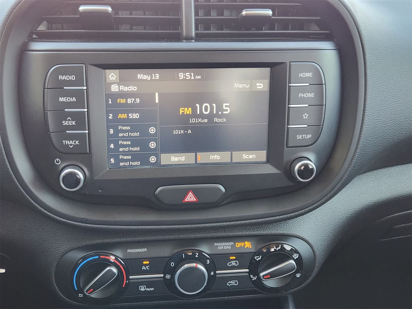 Thumbnail: 2020 Kia Soul - 16