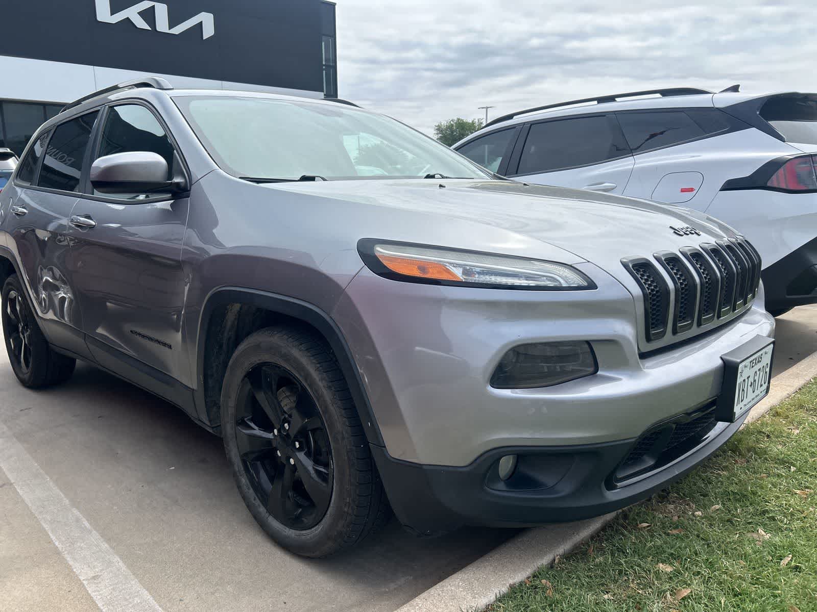Thumbnail: 2016 Jeep Cherokee - 3