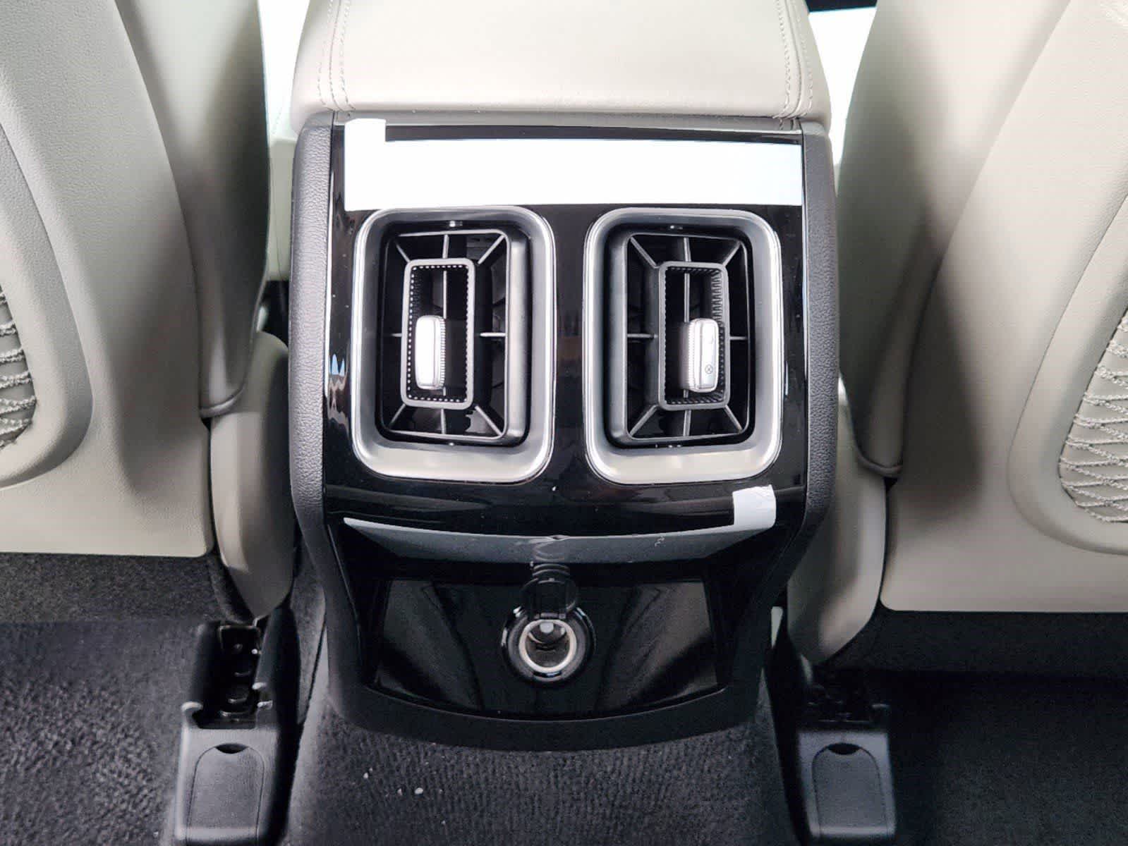Thumbnail: 2026 Kia Sorento - 25