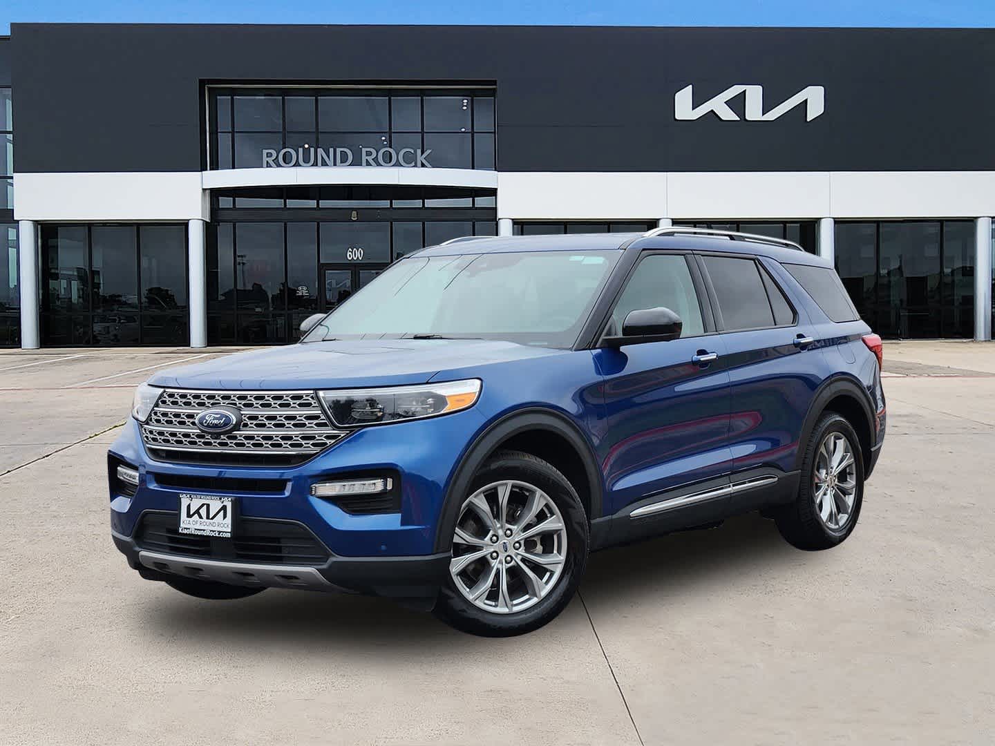 2023 Ford Explorer Limited's photo