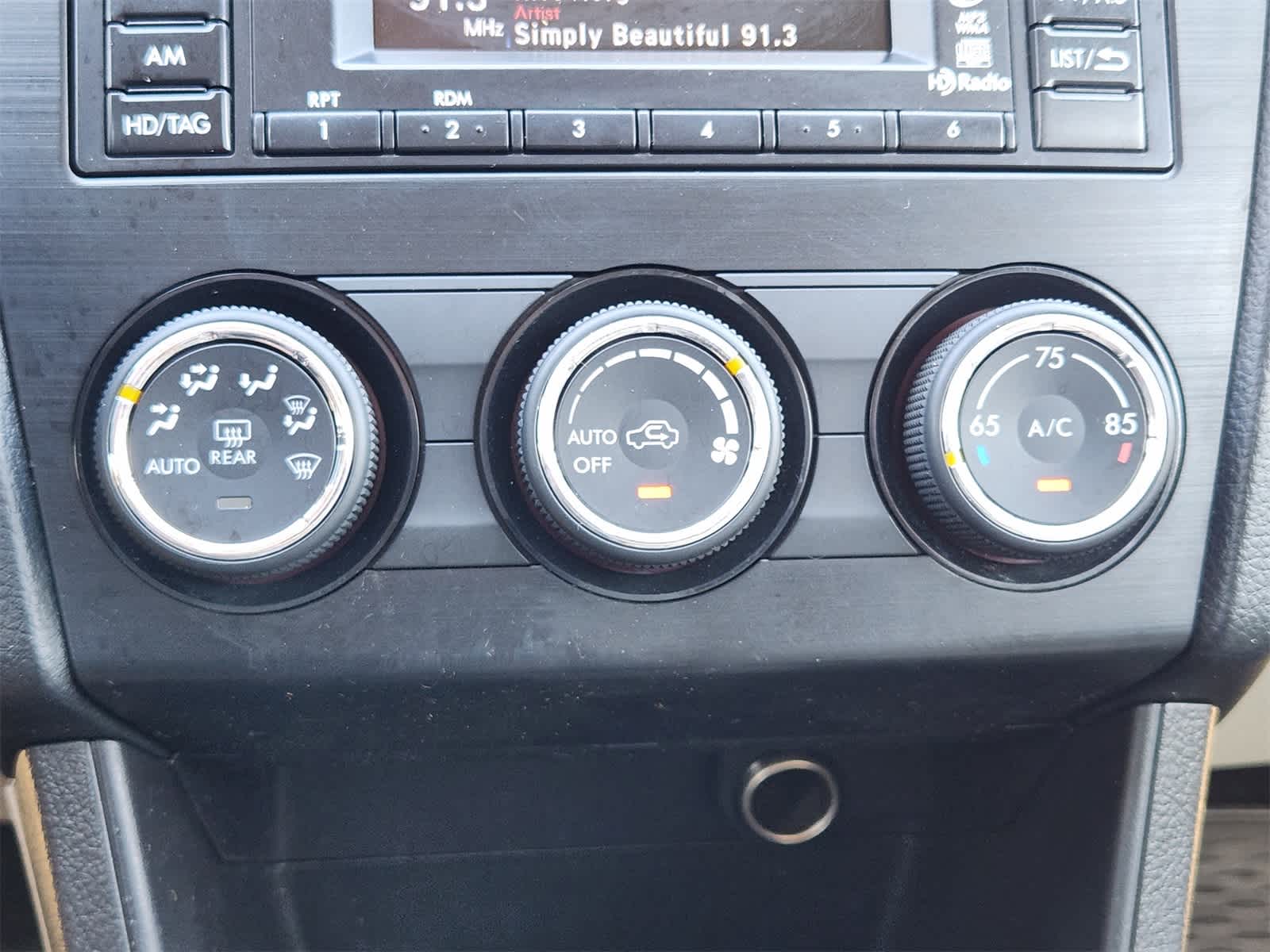 Thumbnail: 2014 Subaru XV Crosstrek - 19