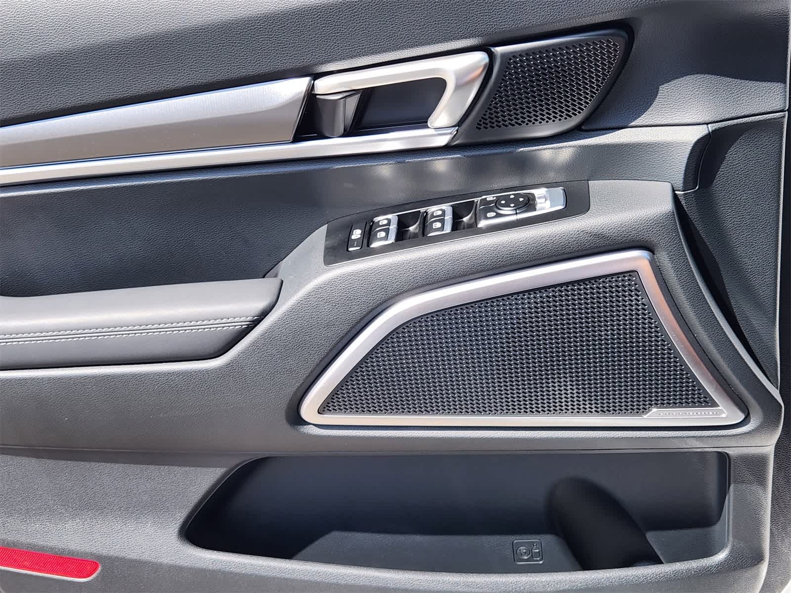 Thumbnail: 2025 Kia Telluride - 19