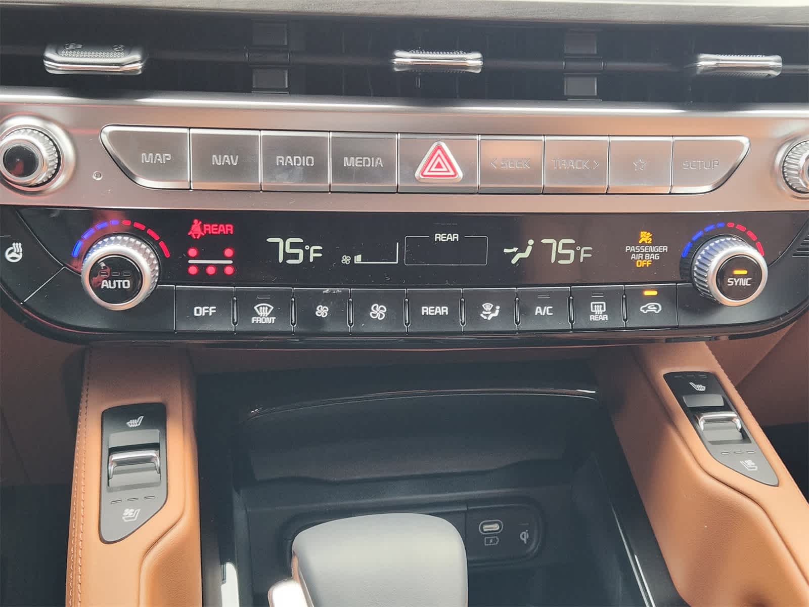 Thumbnail: 2025 Kia Telluride - 16