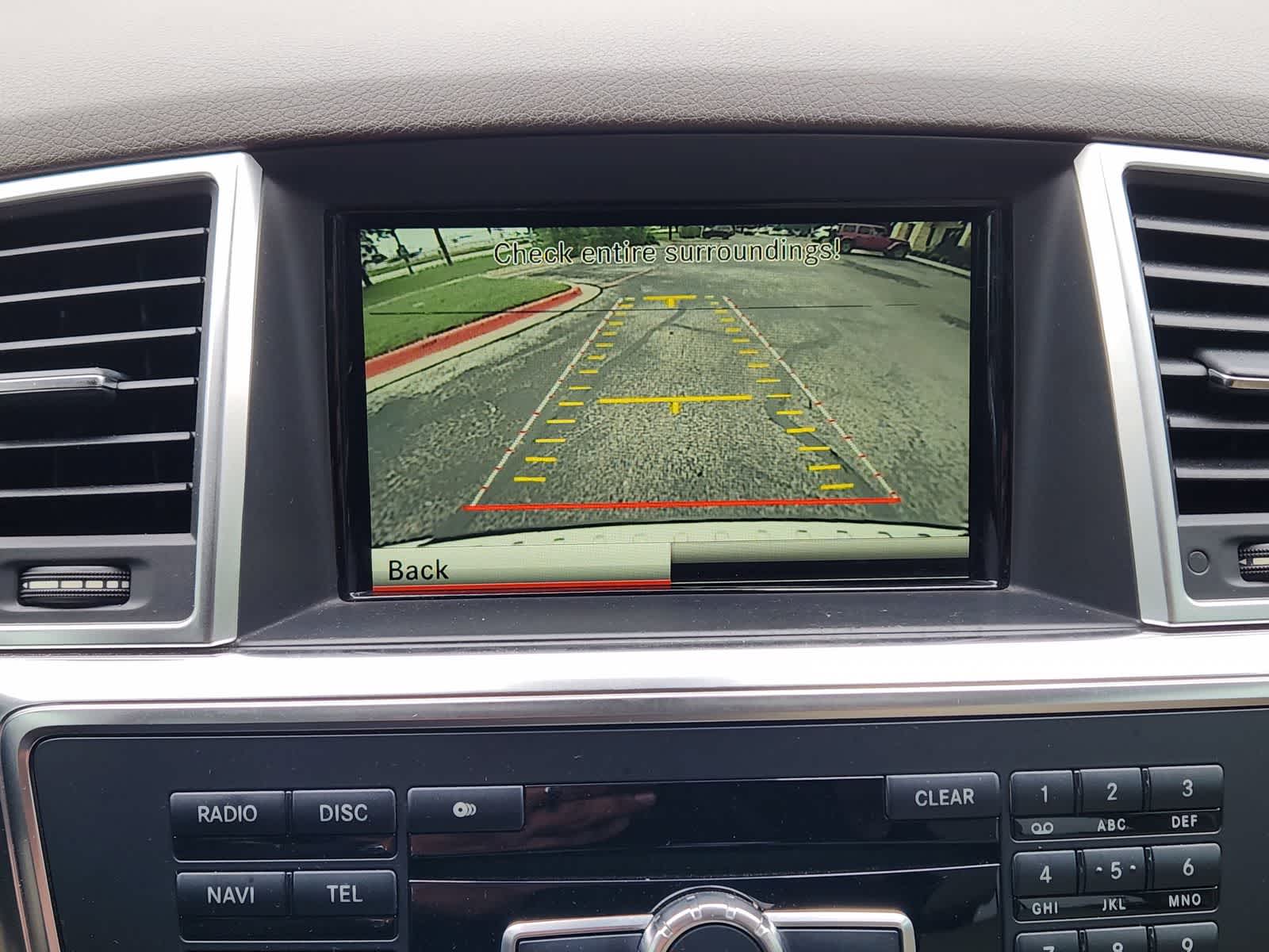 Thumbnail: 2014 Mercedes-Benz M-Class - 17