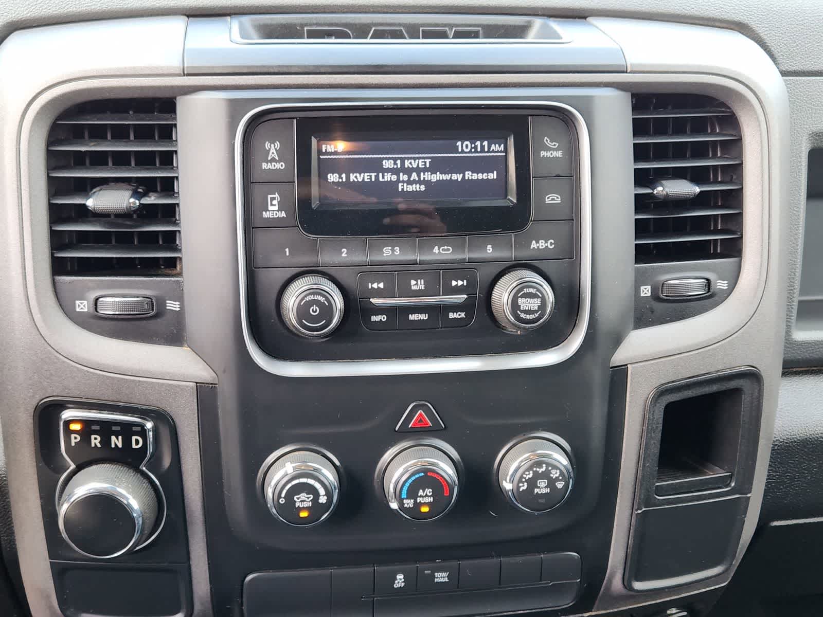 Thumbnail: 2019 RAM 1500 Classic - 15