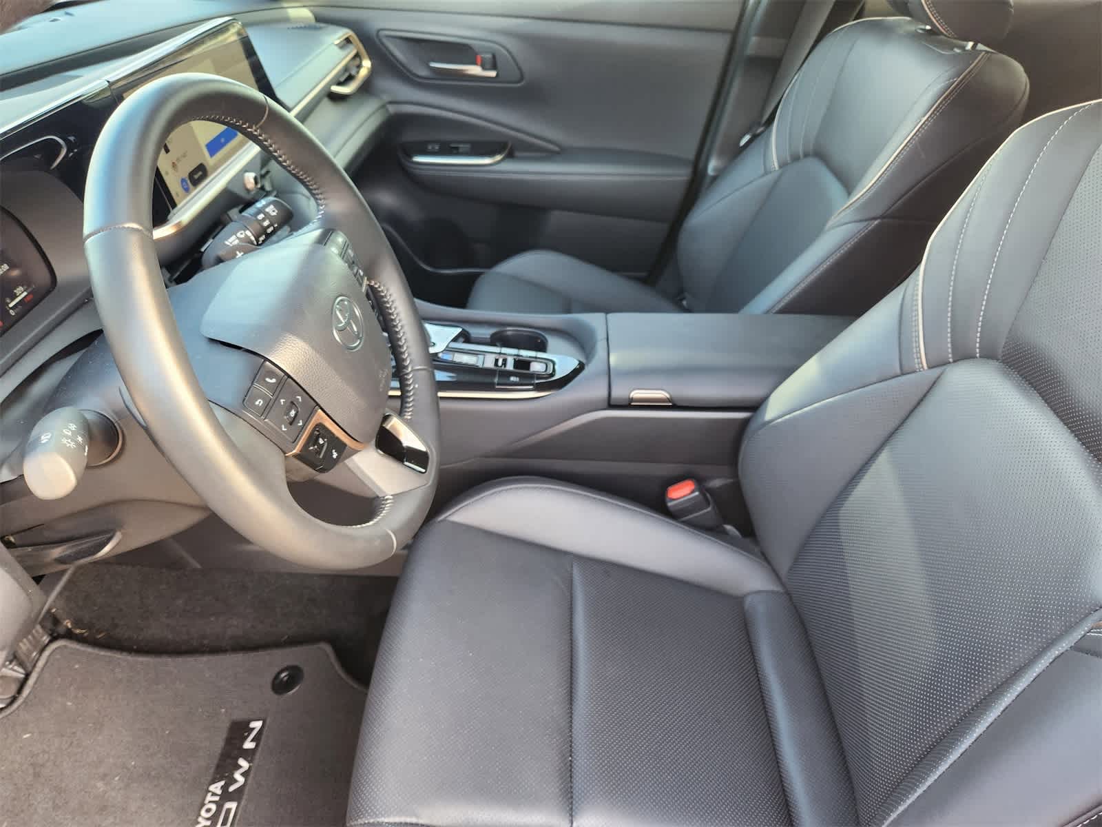 Thumbnail: 2025 Toyota Crown Signia - 13