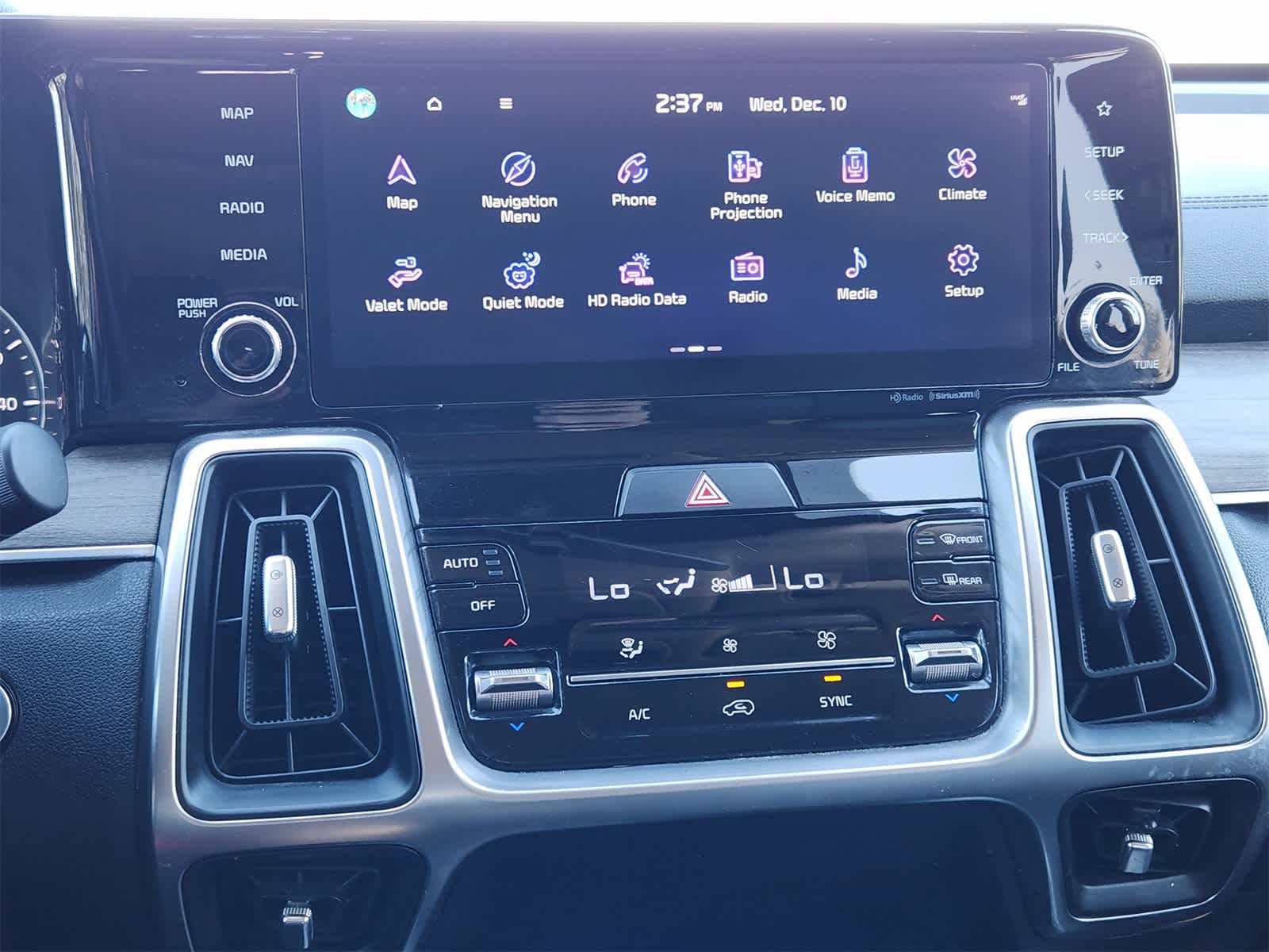 Thumbnail: 2022 Kia Sorento - 16