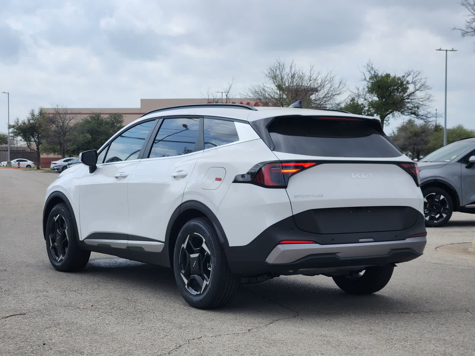 Thumbnail: 2026 Kia Sportage - 7