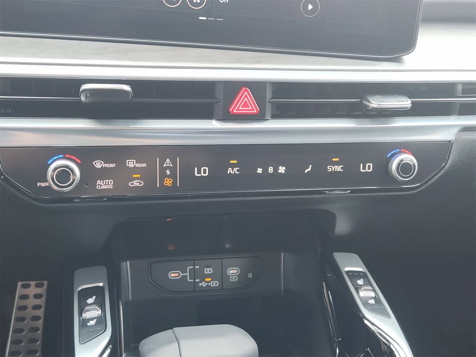 Thumbnail: 2026 Kia Sorento - 18