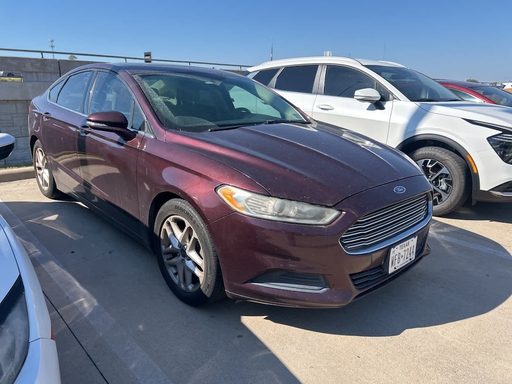 Used 2013 Ford Fusion SE Sedan