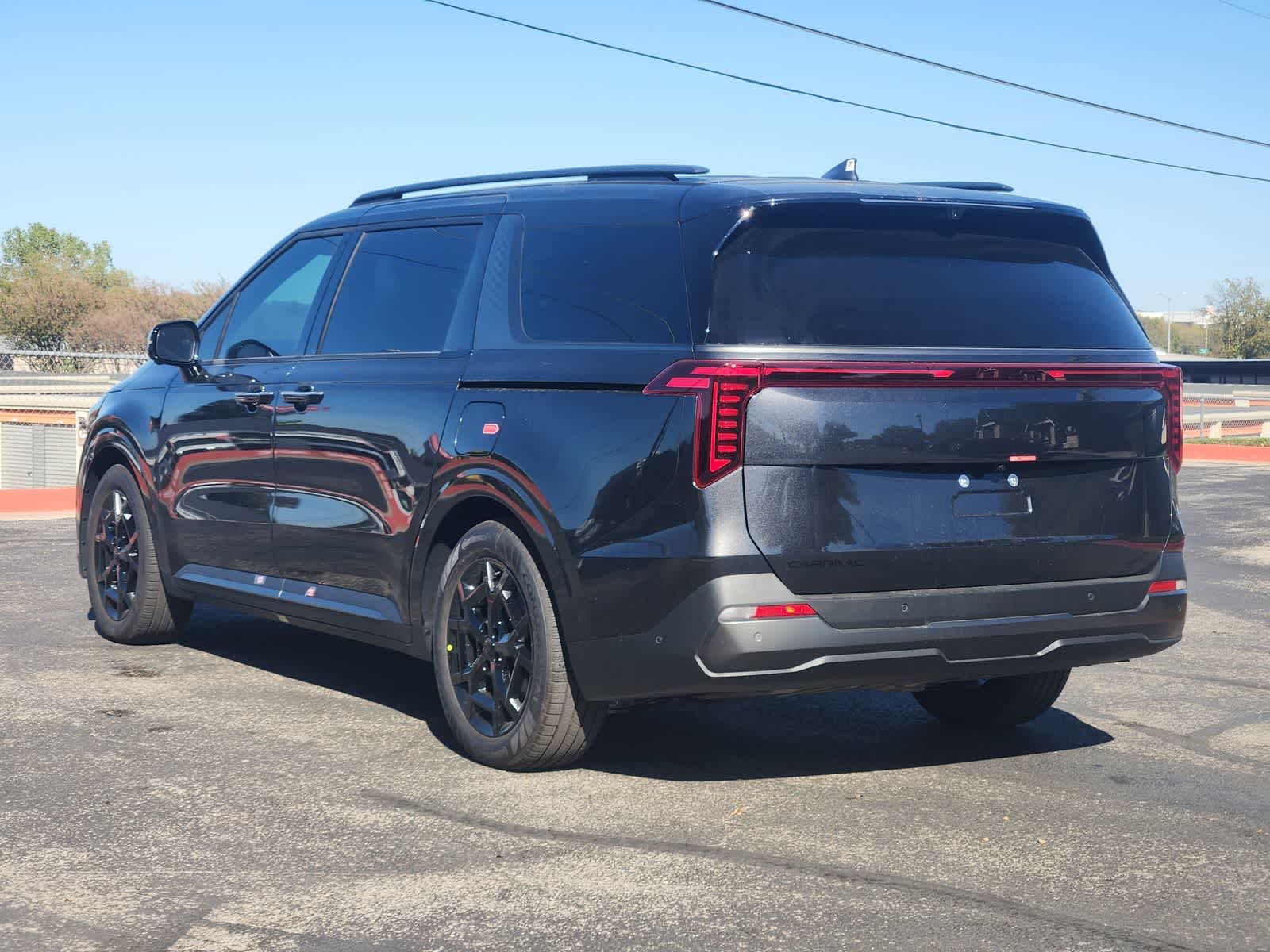 Thumbnail: 2026 Kia Carnival - 6