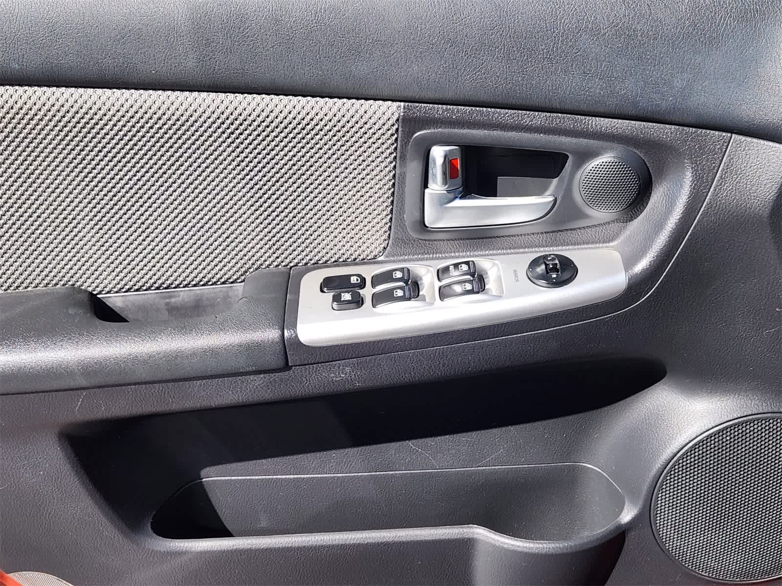 Thumbnail: 2007 Kia Spectra5 - 19