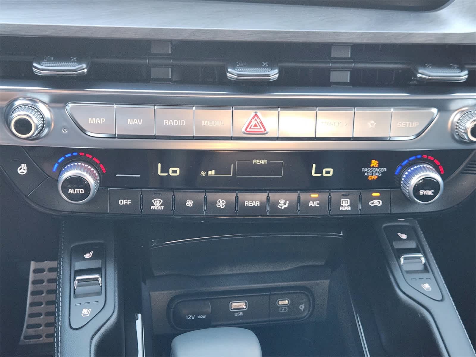 Thumbnail: 2025 Kia Telluride - 16