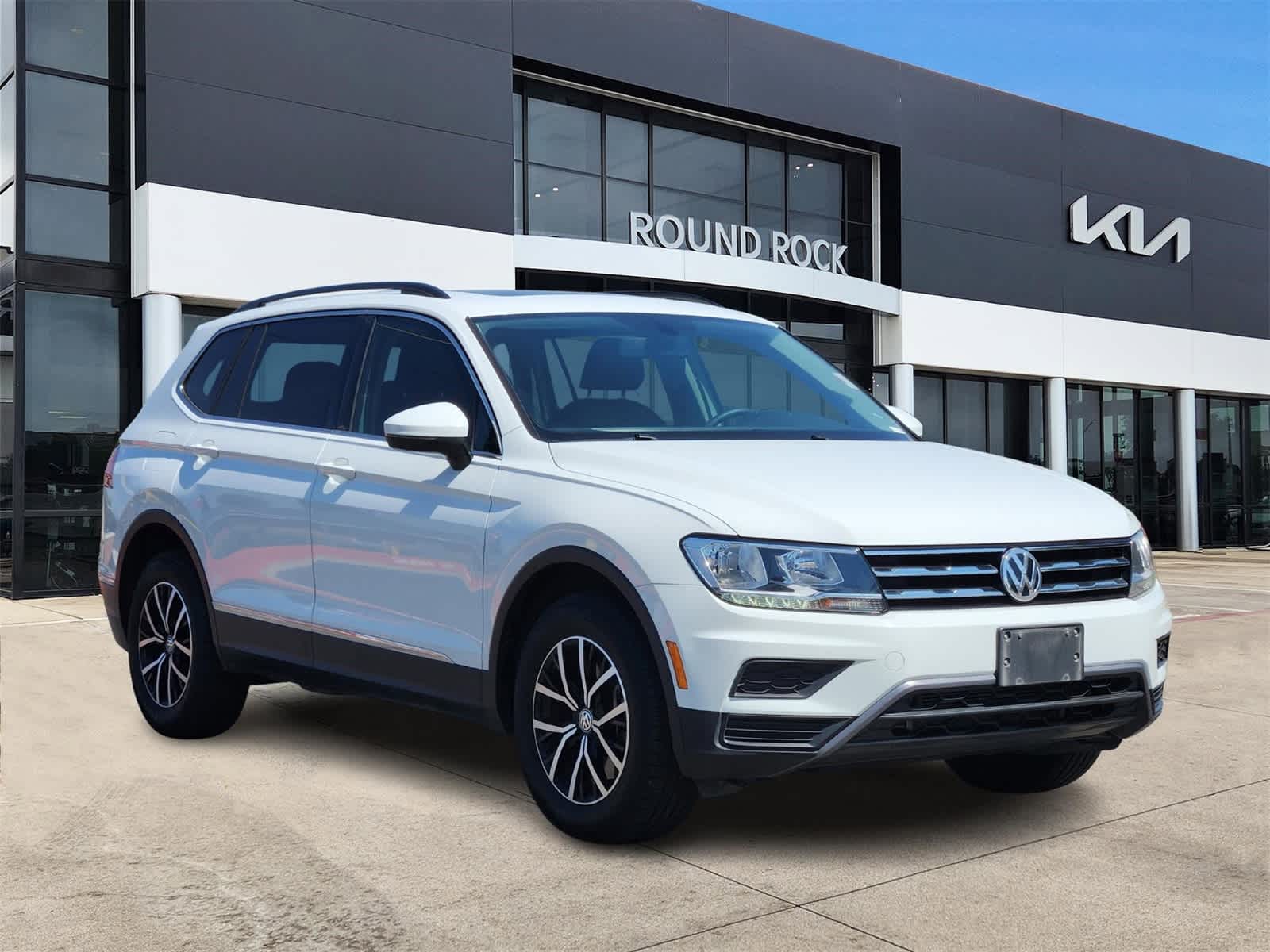 2021 Volkswagen Tiguan SE photo 3