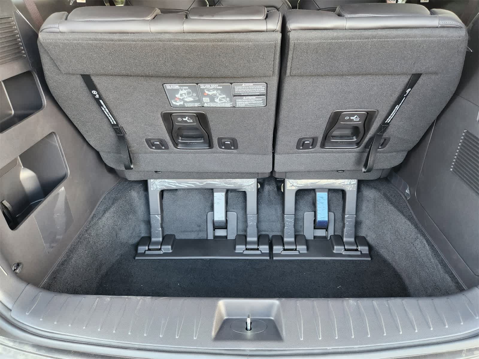 Thumbnail: 2026 Kia Carnival - 28