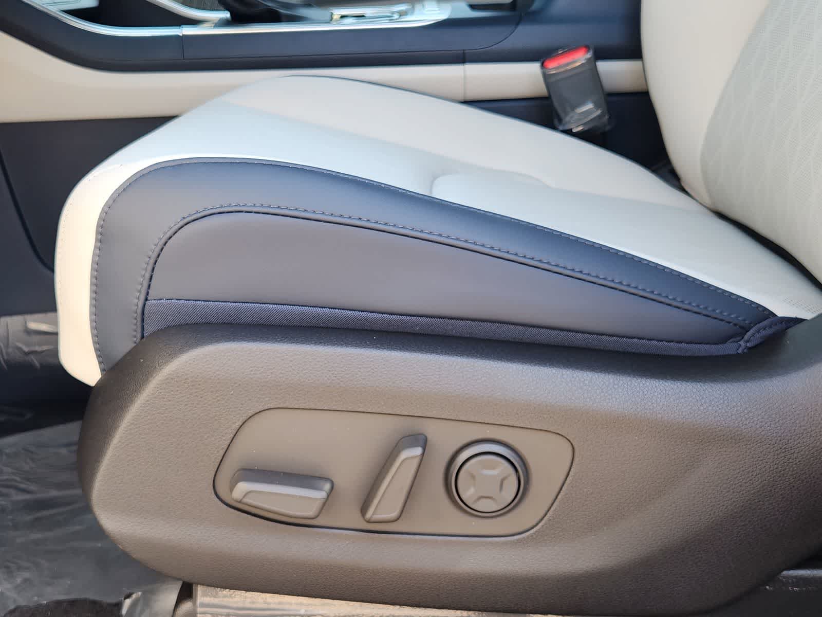 Thumbnail: 2026 Kia Carnival - 19