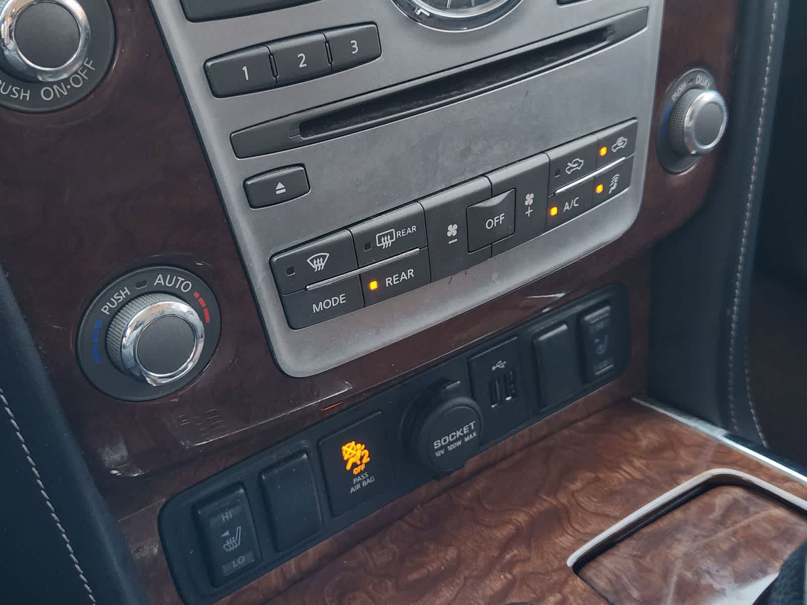 Thumbnail: 2019 INFINITI QX80 - 18