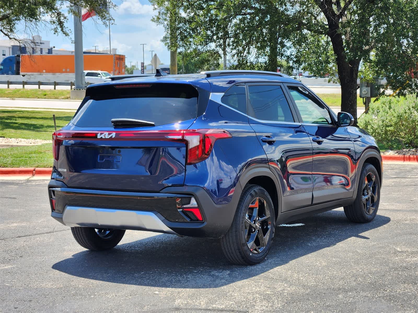 Thumbnail: 2026 Kia Seltos - 4