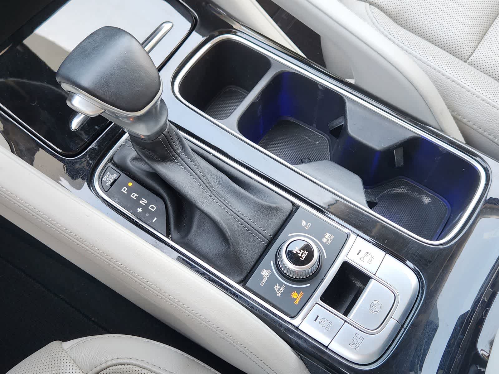 Thumbnail: 2020 Kia Telluride - 18