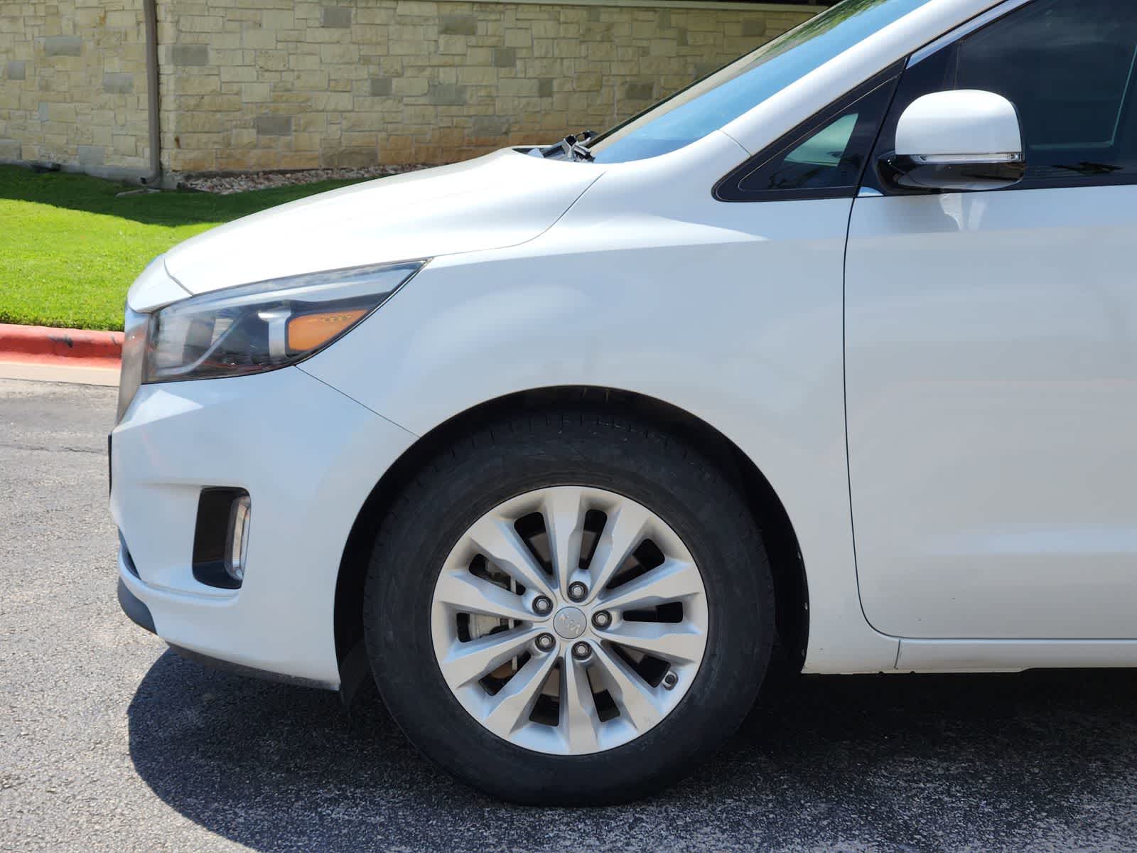 Thumbnail: 2015 Kia Sedona - 8