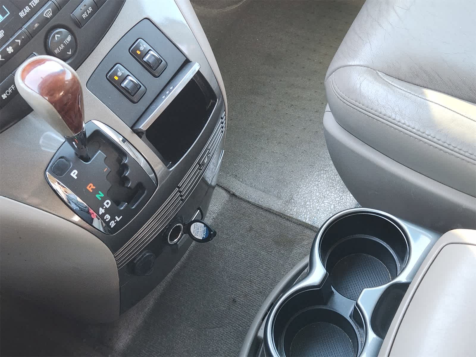 Thumbnail: 2005 Toyota Sienna - 20