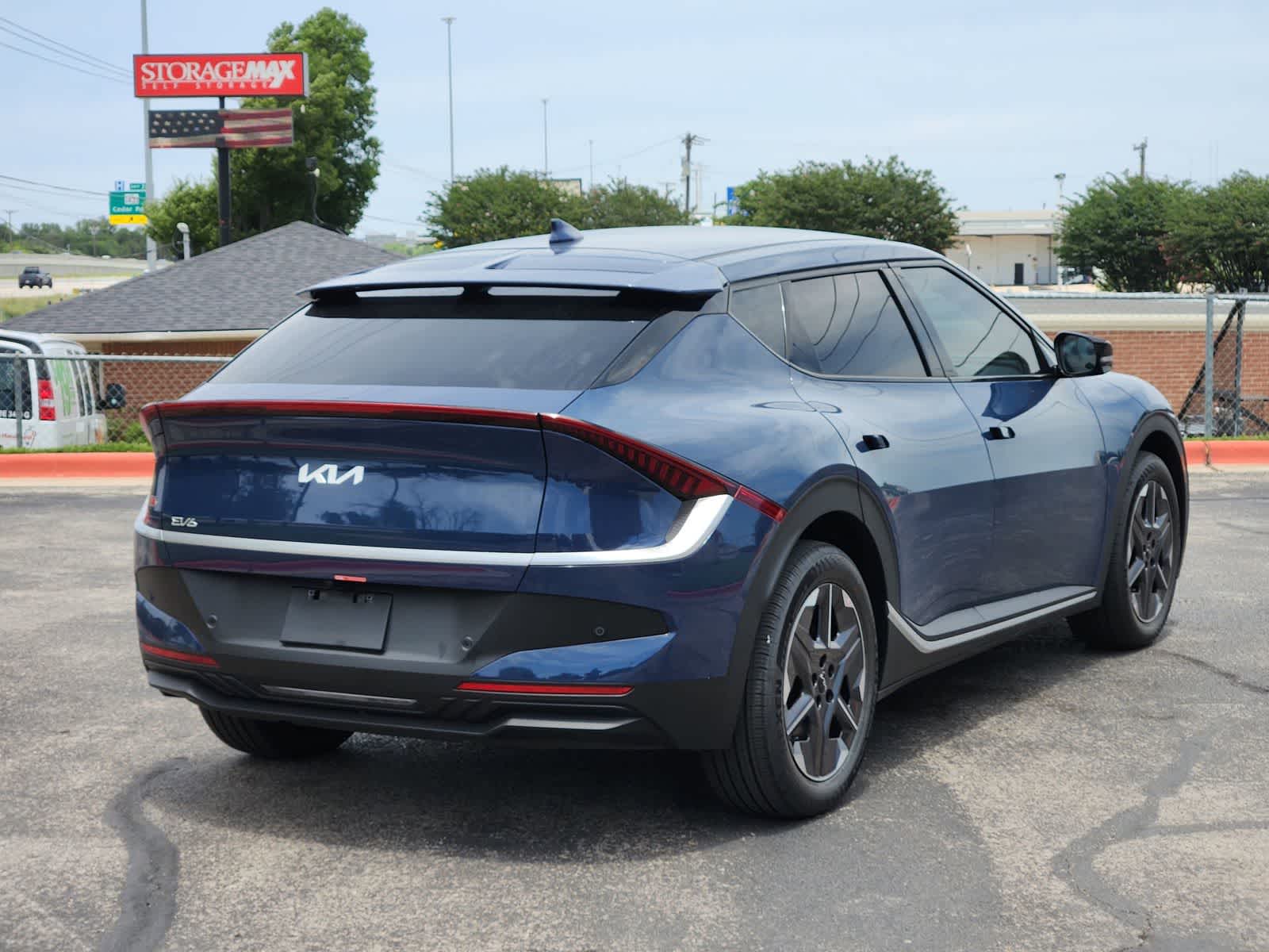 Thumbnail: 2026 Kia EV6 - 5