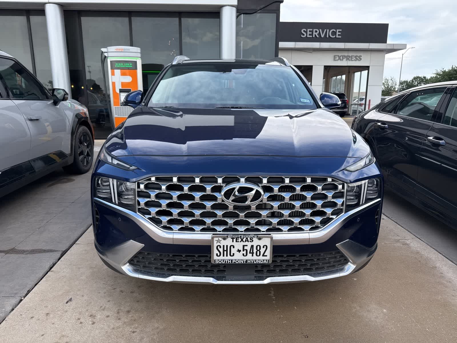 Thumbnail: 2022 Hyundai Santa Fe - 2