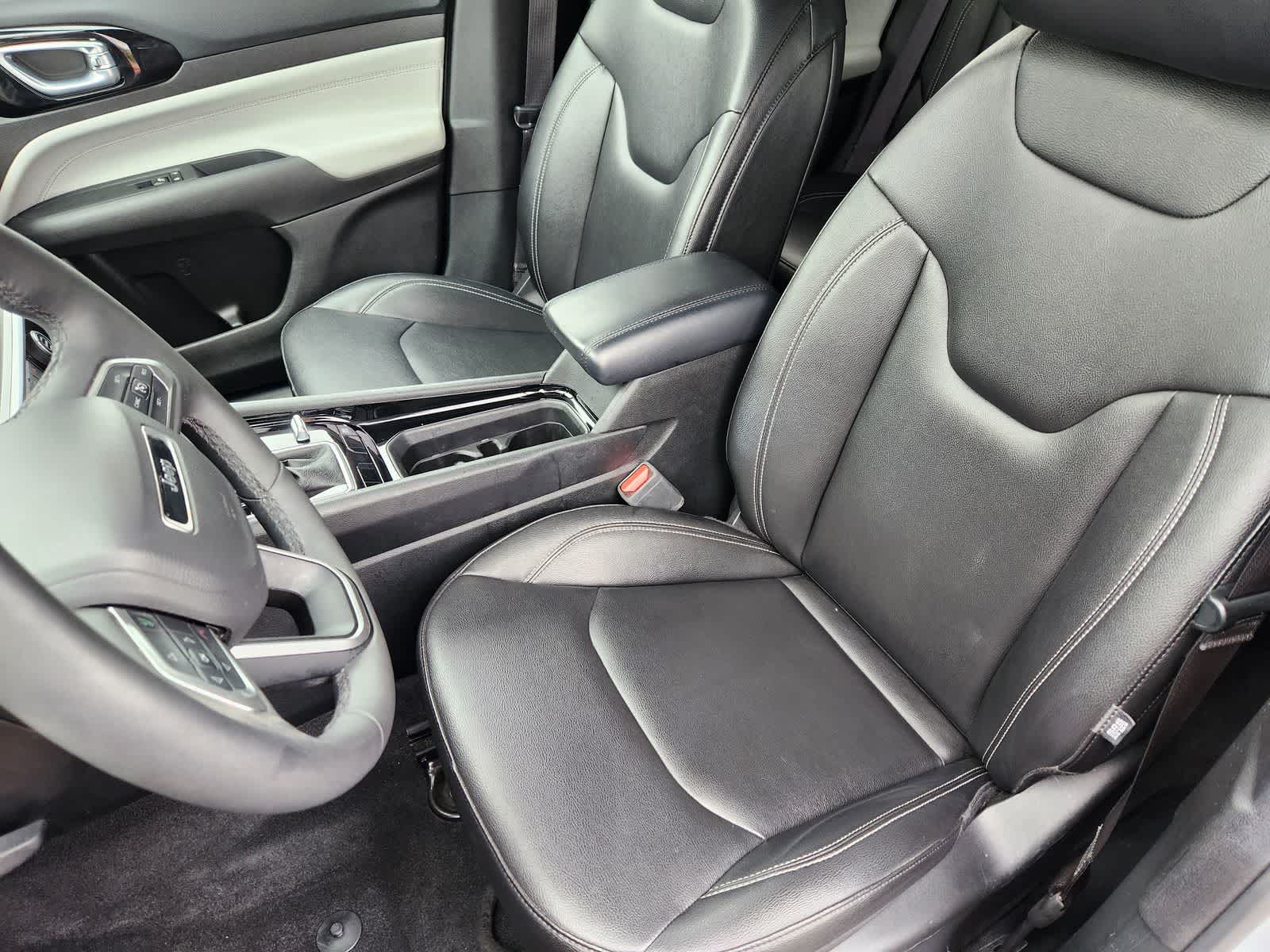 Thumbnail: 2025 Jeep Compass - 13