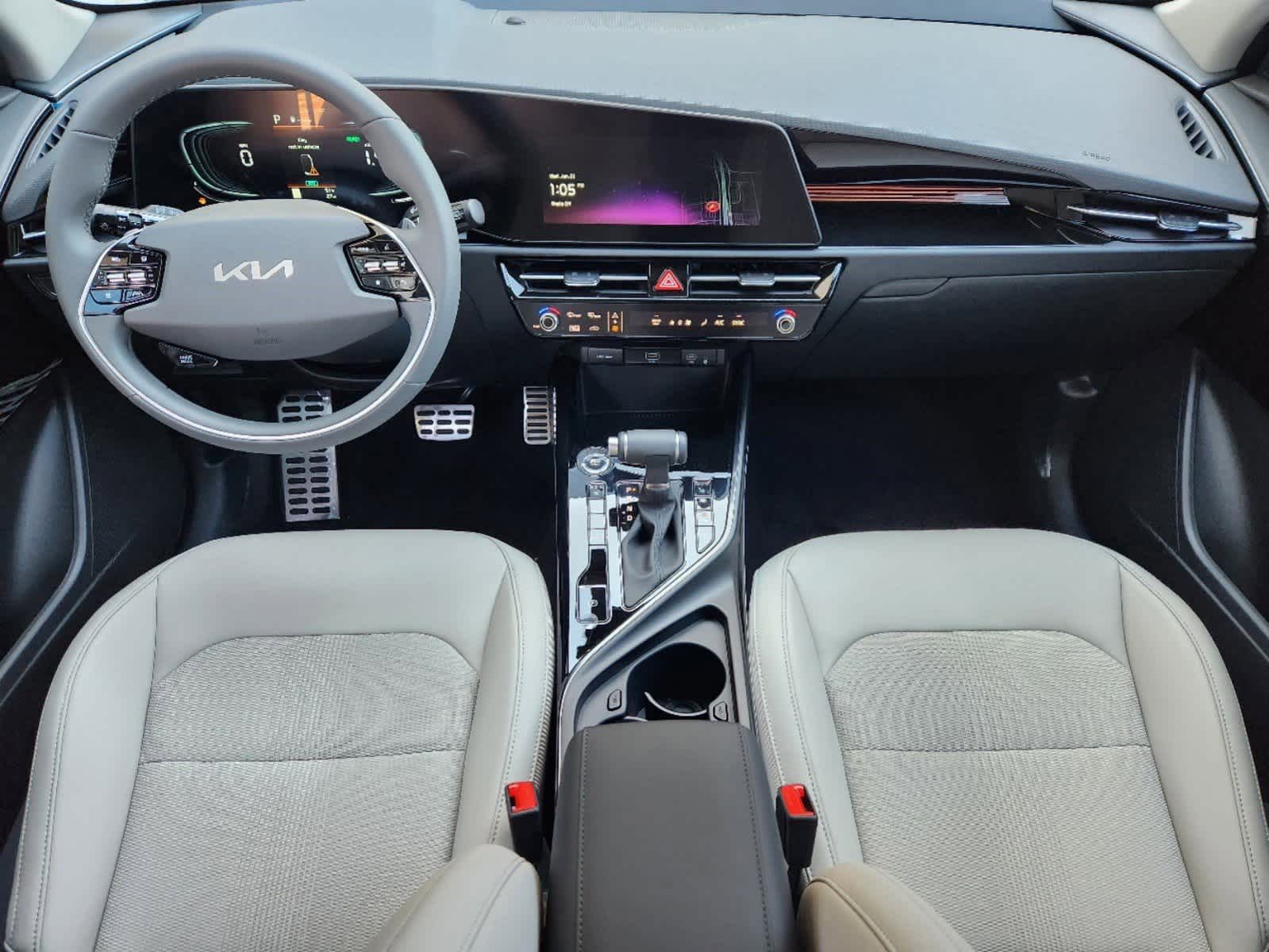 Thumbnail: 2025 Kia Niro - 19