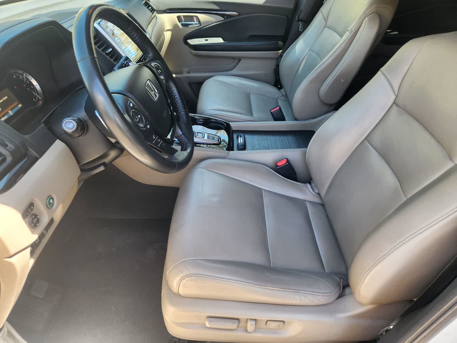 Thumbnail: 2016 Honda Pilot - 13