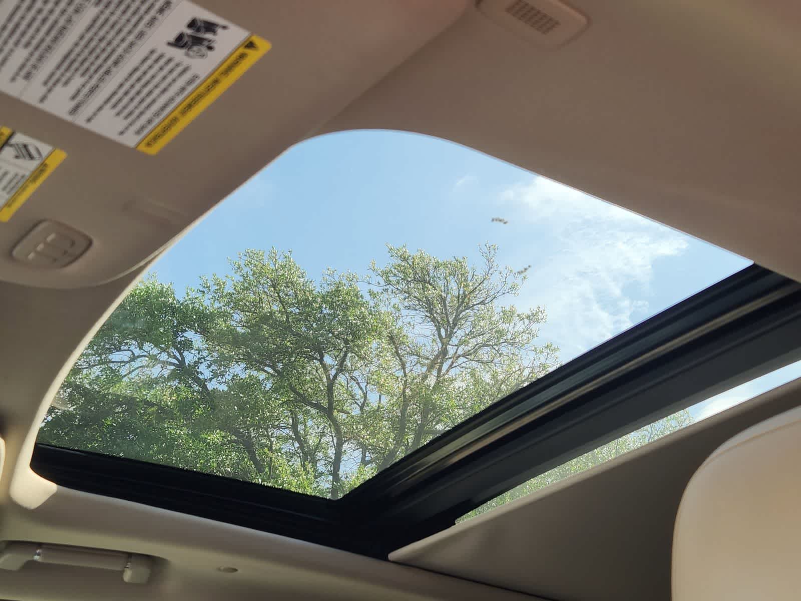 Thumbnail: 2020 Lincoln Navigator - 25