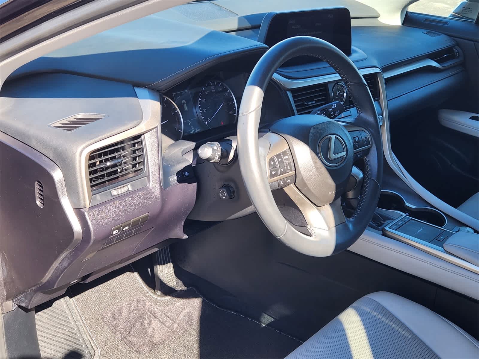 Thumbnail: 2022 Lexus RX - 2