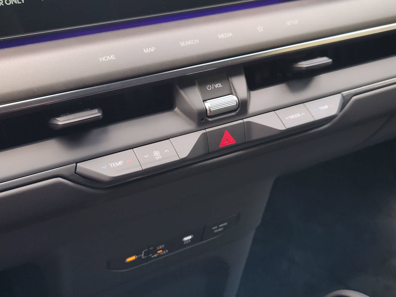 Thumbnail: 2026 Kia EV9 - 16