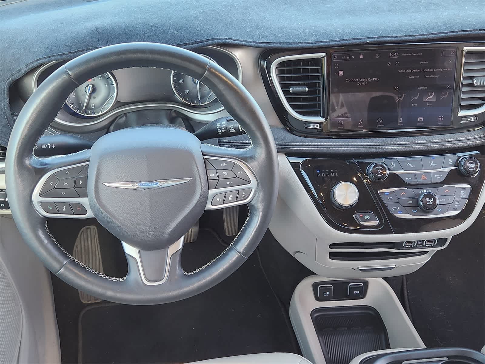 Thumbnail: 2021 Chrysler Pacifica - 26