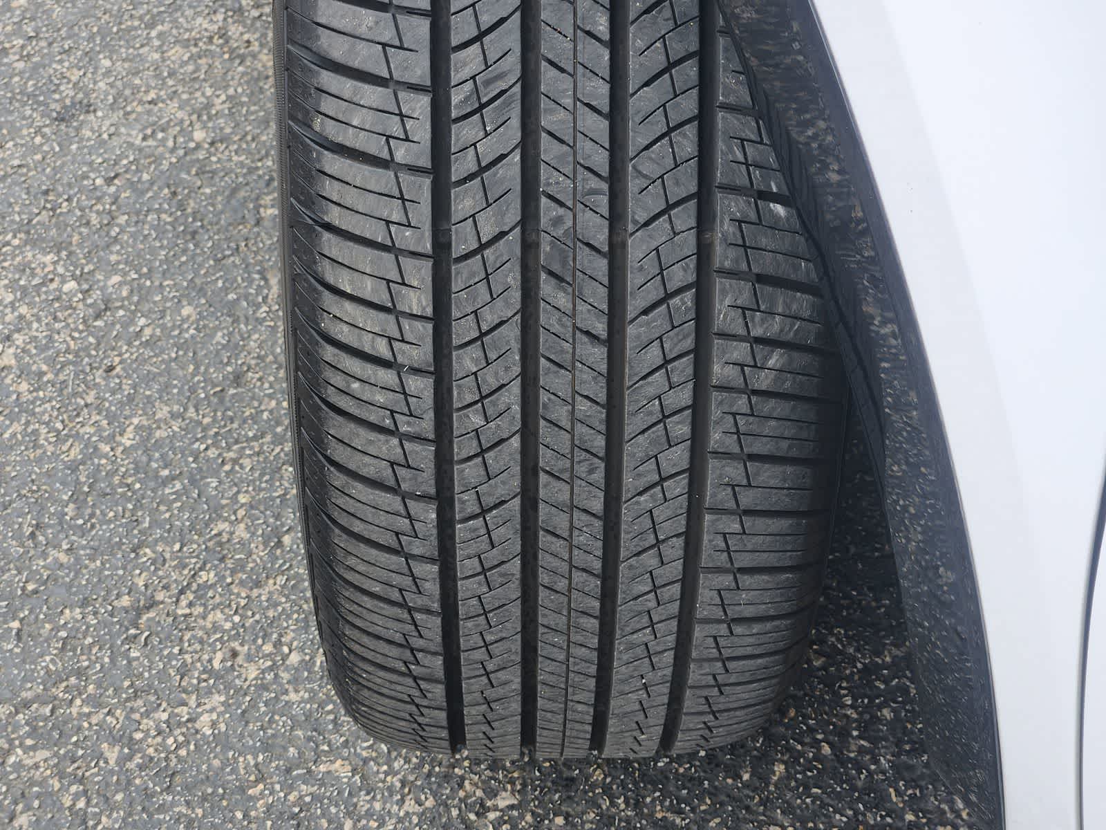 Thumbnail: 2023 Kia Sorento - 10