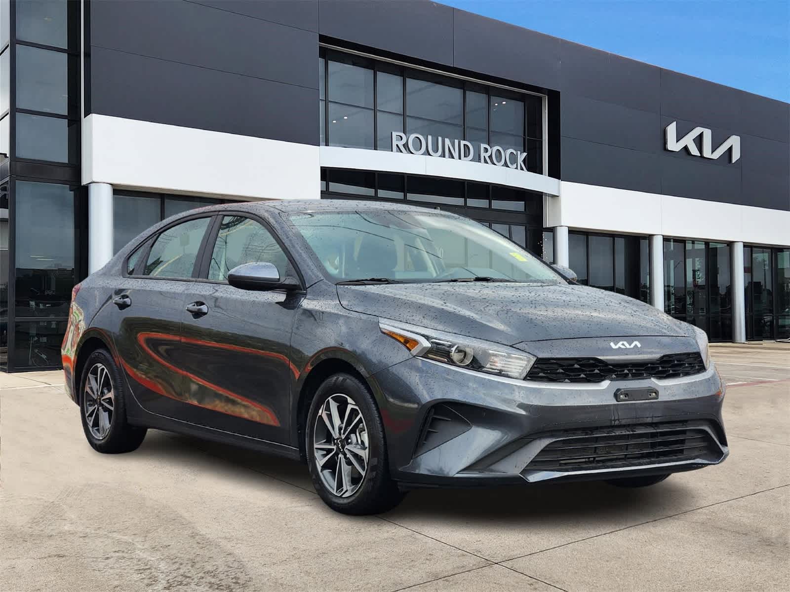 2024 Kia Forte LXS photo 3