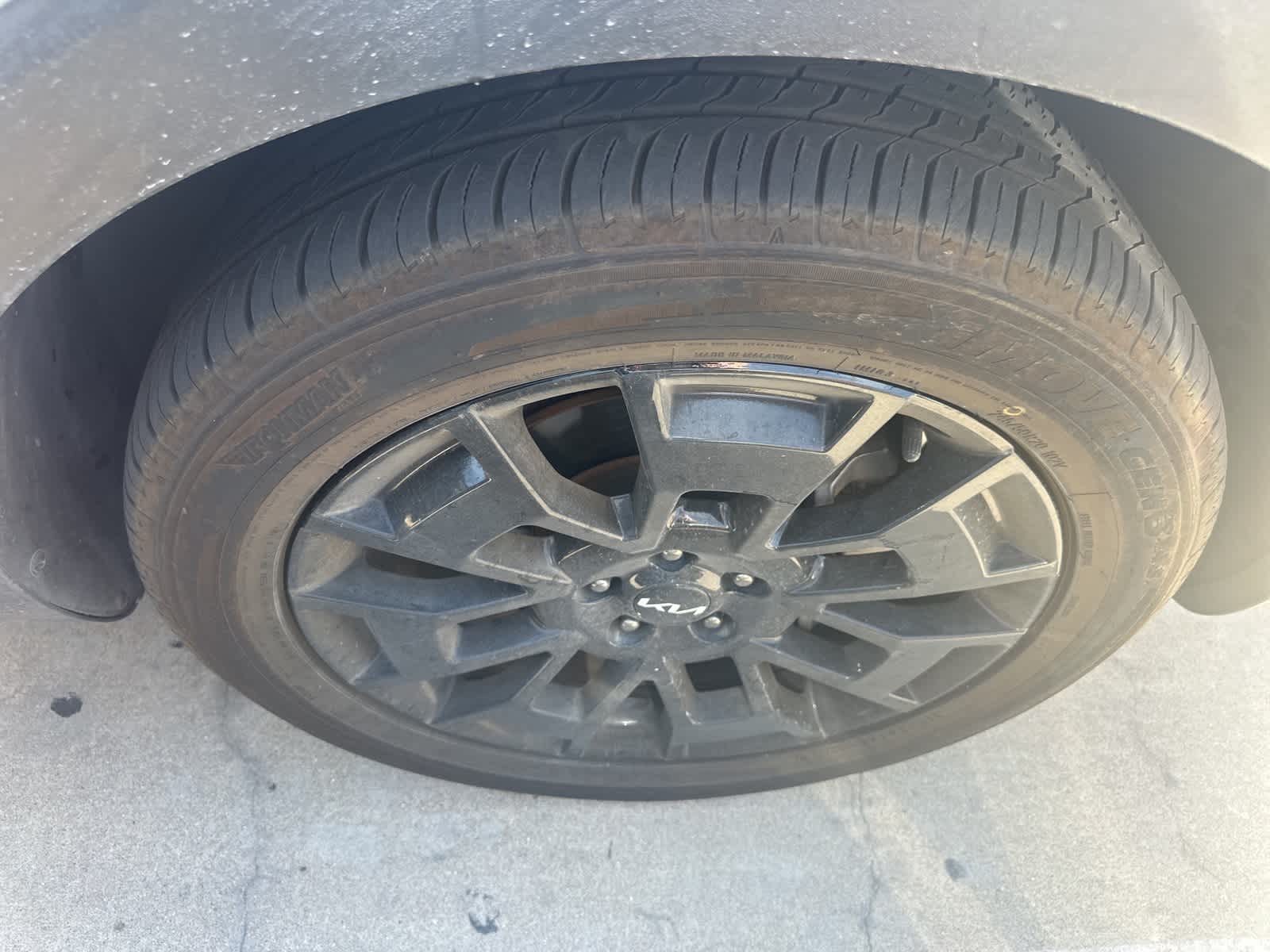 Thumbnail: 2022 Kia Telluride - 29