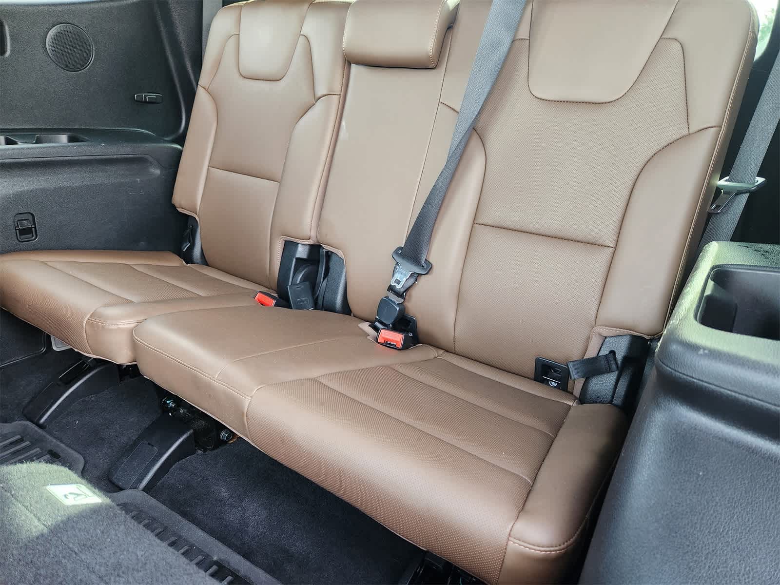 Thumbnail: 2022 Kia Telluride - 30