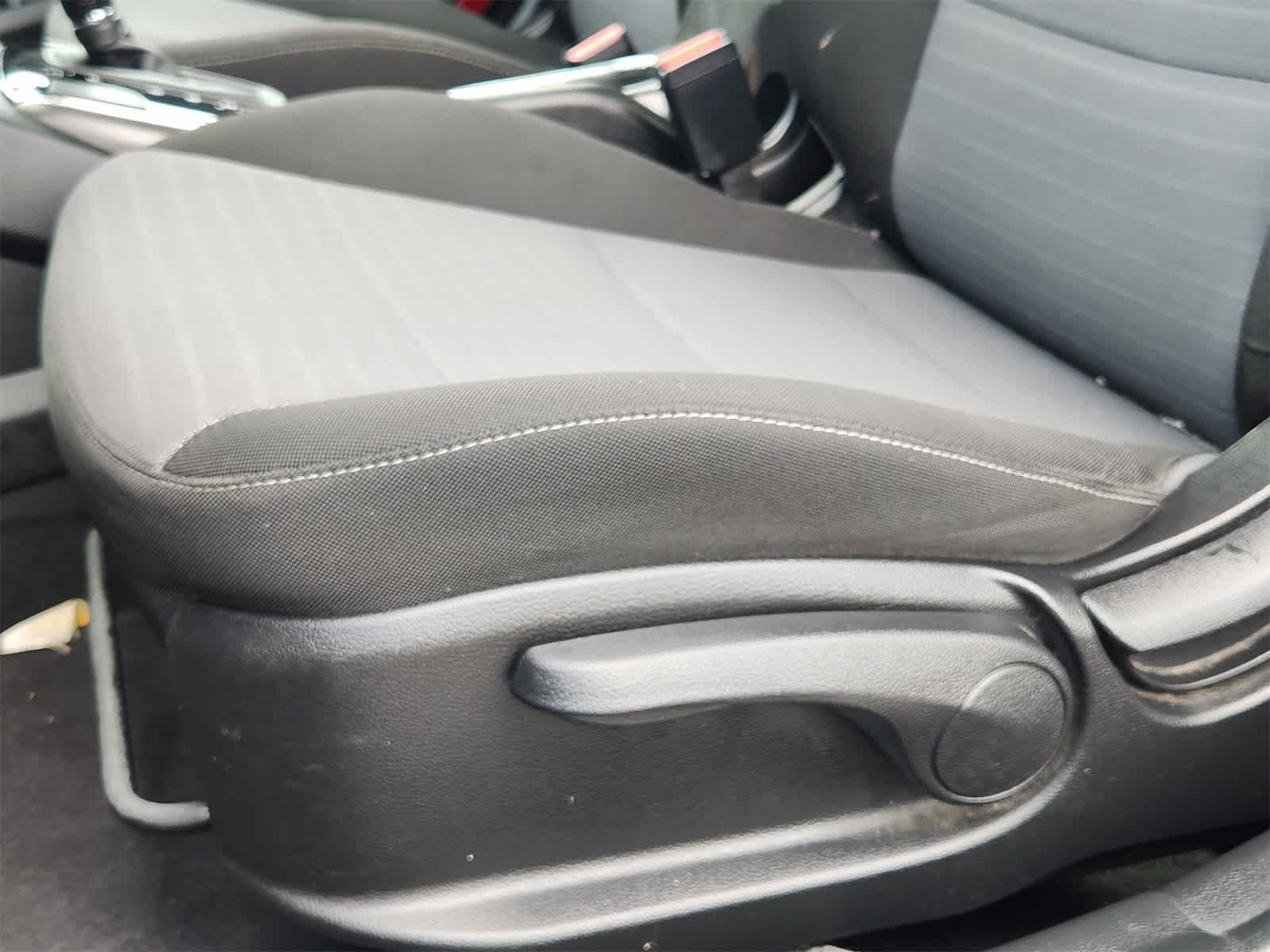 Thumbnail: 2017 Kia Forte - 22