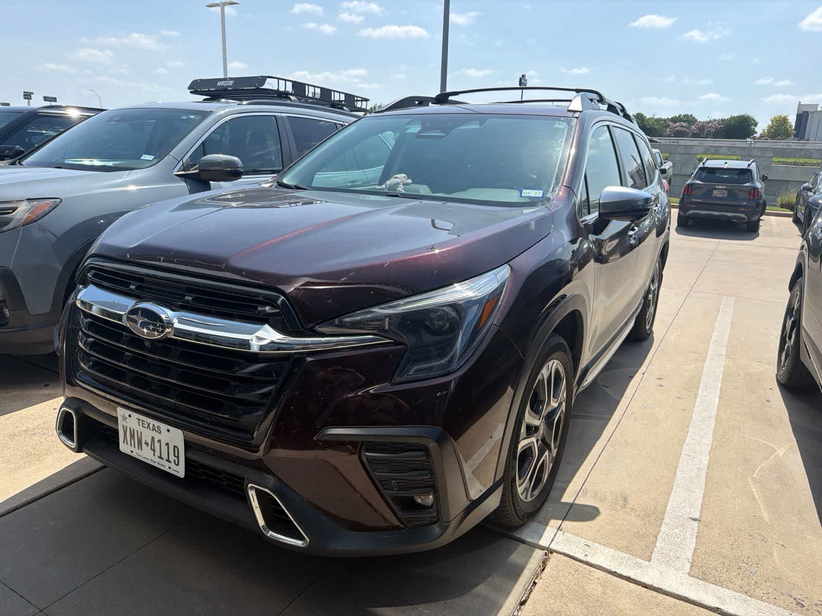 2023 Subaru Ascent Touring's photo