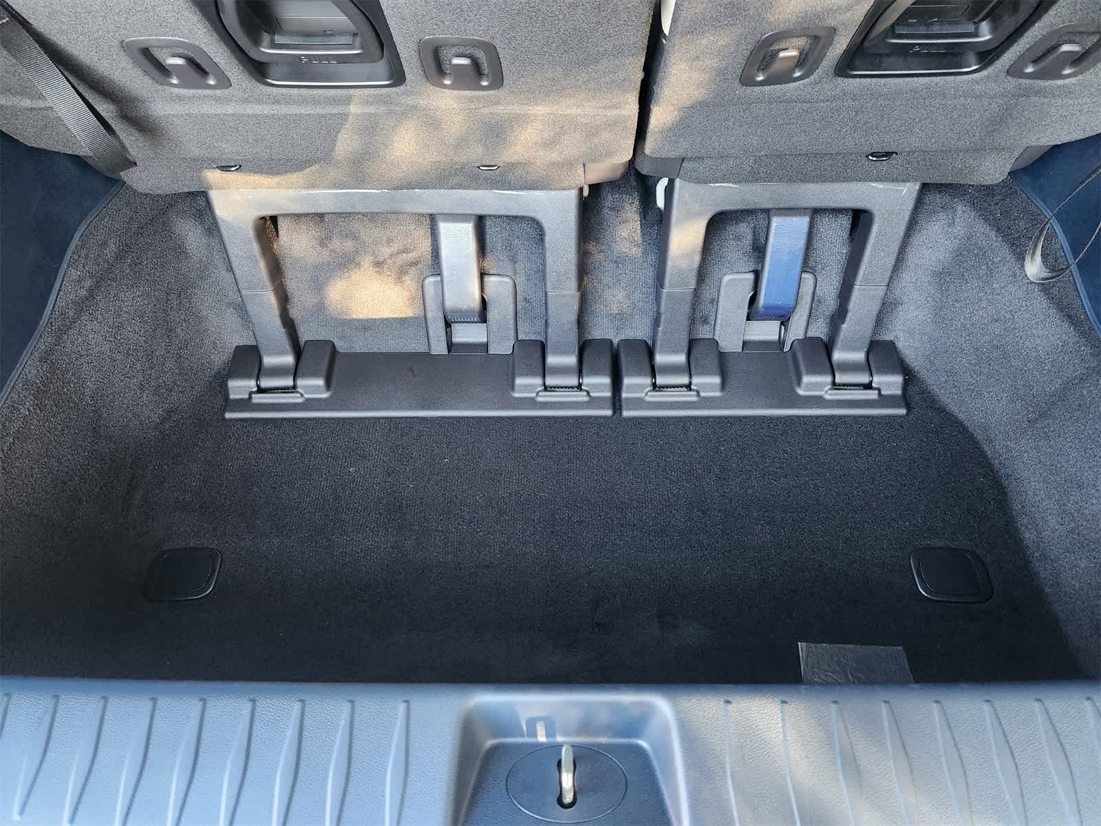 Thumbnail: 2026 Kia Carnival - 28