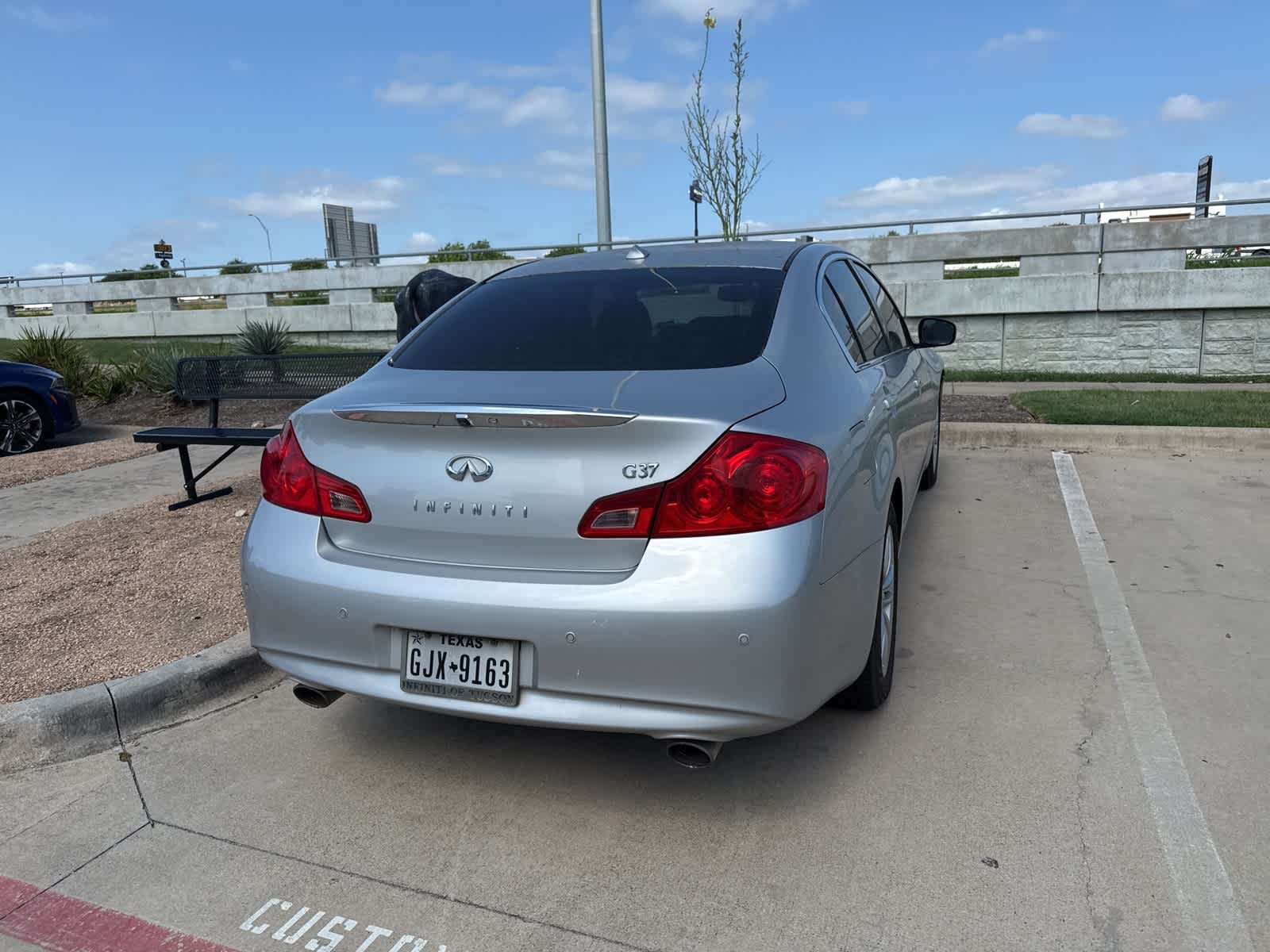 2010 INFINITI G37 Journey 6