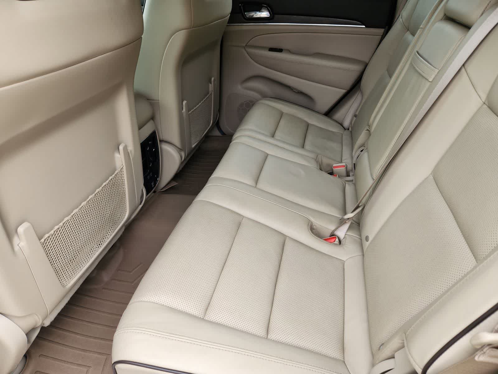 Thumbnail: 2021 Jeep Grand Cherokee - 29