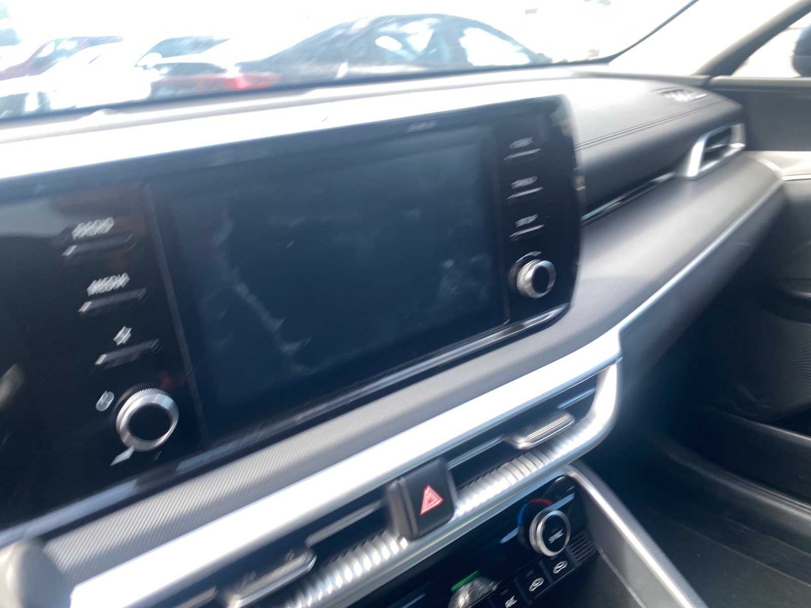 Thumbnail: 2022 Kia K5 - 6
