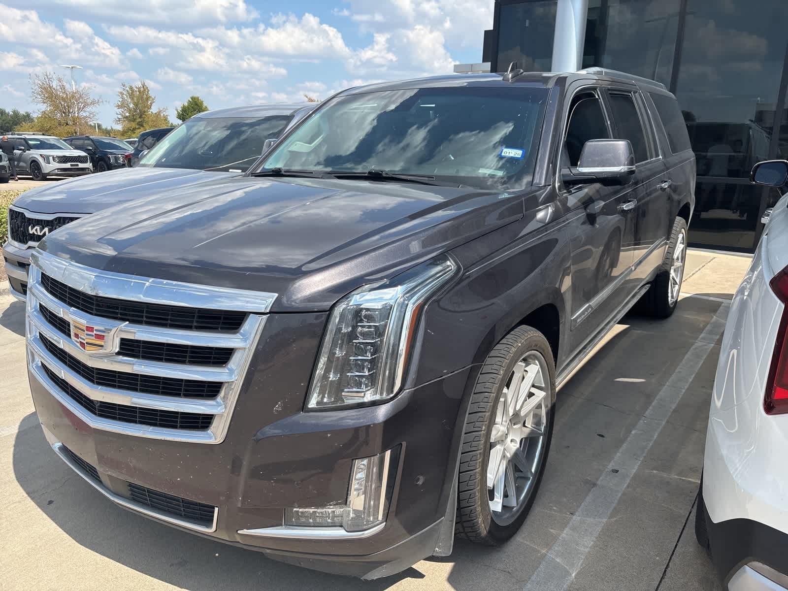 2018 Cadillac Escalade ESV Premium Luxury photo 3