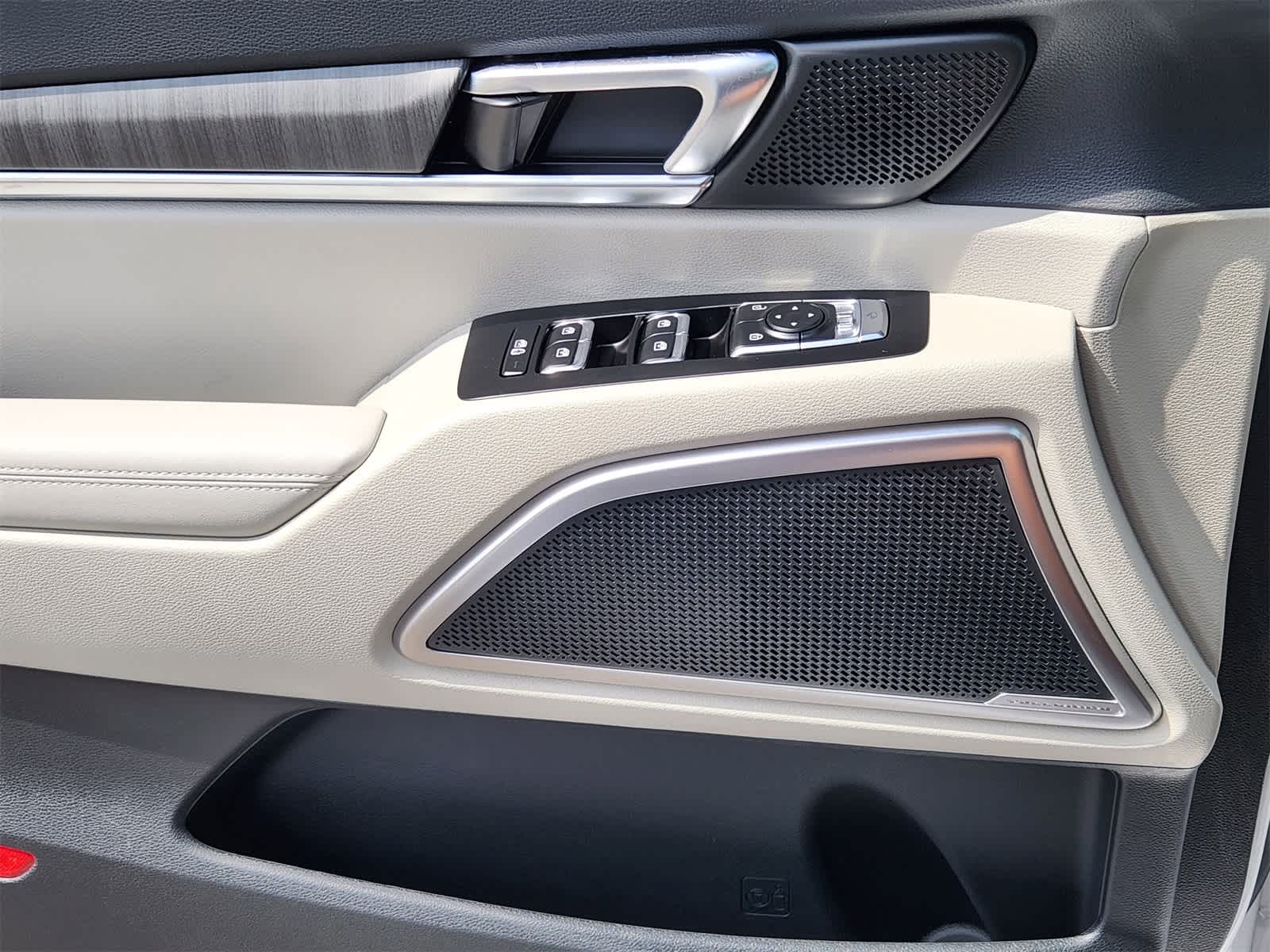 Thumbnail: 2025 Kia Telluride - 20