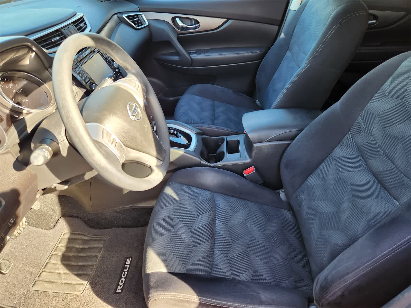 Thumbnail: 2014 Nissan Rogue - 13